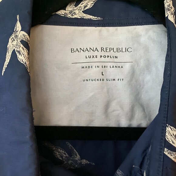 Banana Republic Poplin Shirt, Dark Blue Bird Print, Size L - Picture 4 of 4